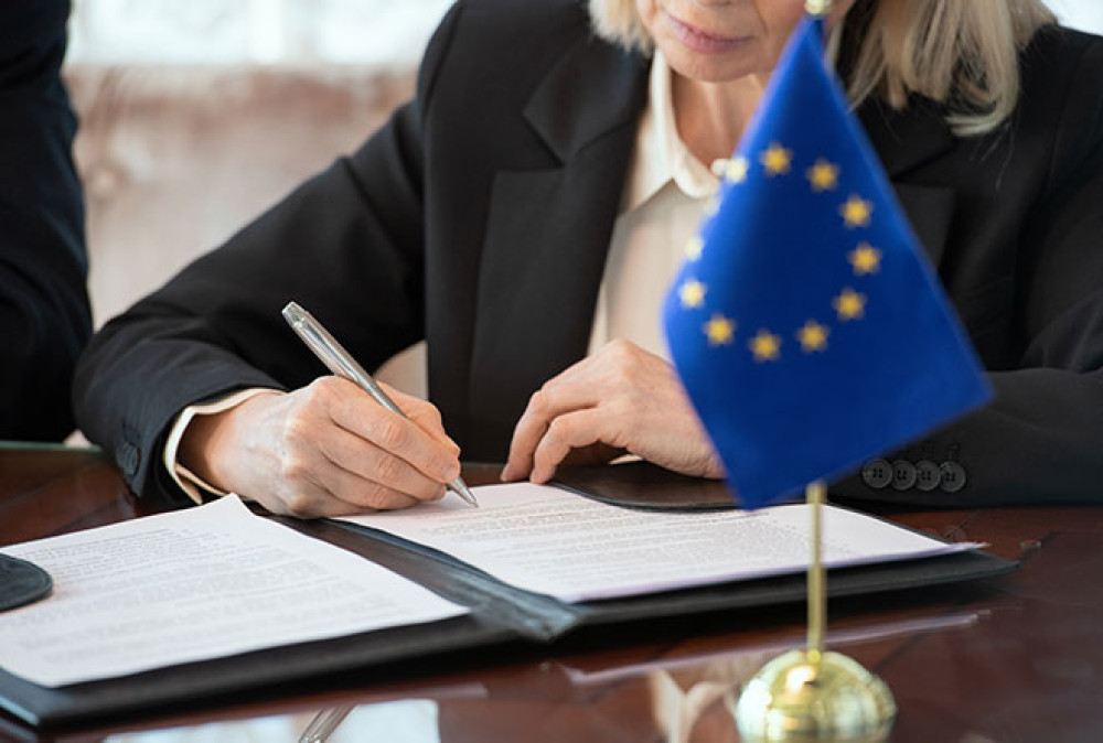 Változás az EU Bírósága statútumában 2024.09.01-től Cikkek & Hírek #125 Jelentős változás jelent meg az EU Bírósága statútumában az EU Hivatalos Lapjában, amely 2024.09.01-től lép hatályba.