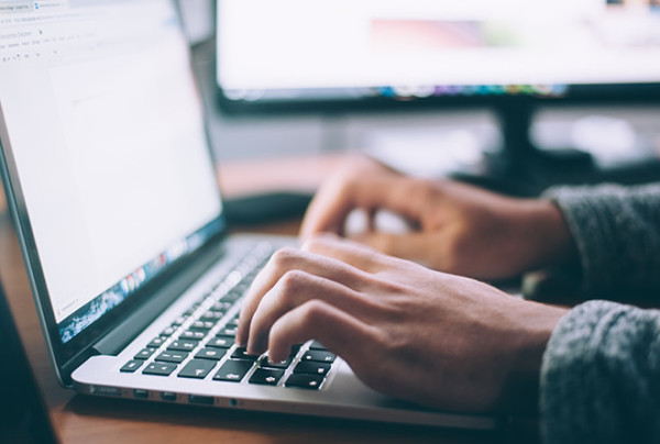 Keretezés az interneten és a mű nyilvános közvetítése