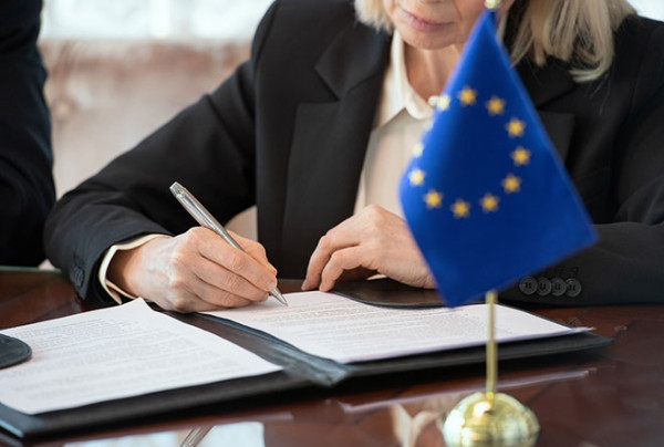 Változás az EU Bírósága statútumában 2024.09.01-től Cikkek & Hírek #125 Jelentős változás jelent meg az EU Bírósága statútumában az EU Hivatalos Lapjában, amely 2024.09.01-től lép hatályba.